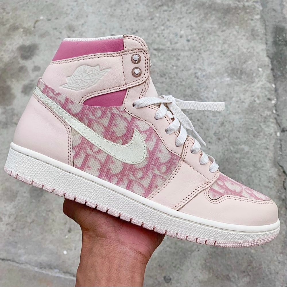 RARE DEADSTOCK LIMITED EDITION Christian Dior Pink Air Jordan 1